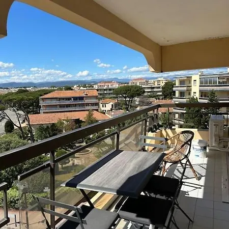 En Etage, Front De Apartment Frejus
